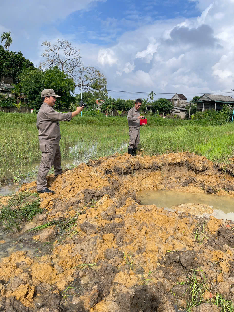 1 Vụ Nổ Đã Xảy Ra Trên Ruộng Lúa Gần Nhà Dân Ở Quảng Trị