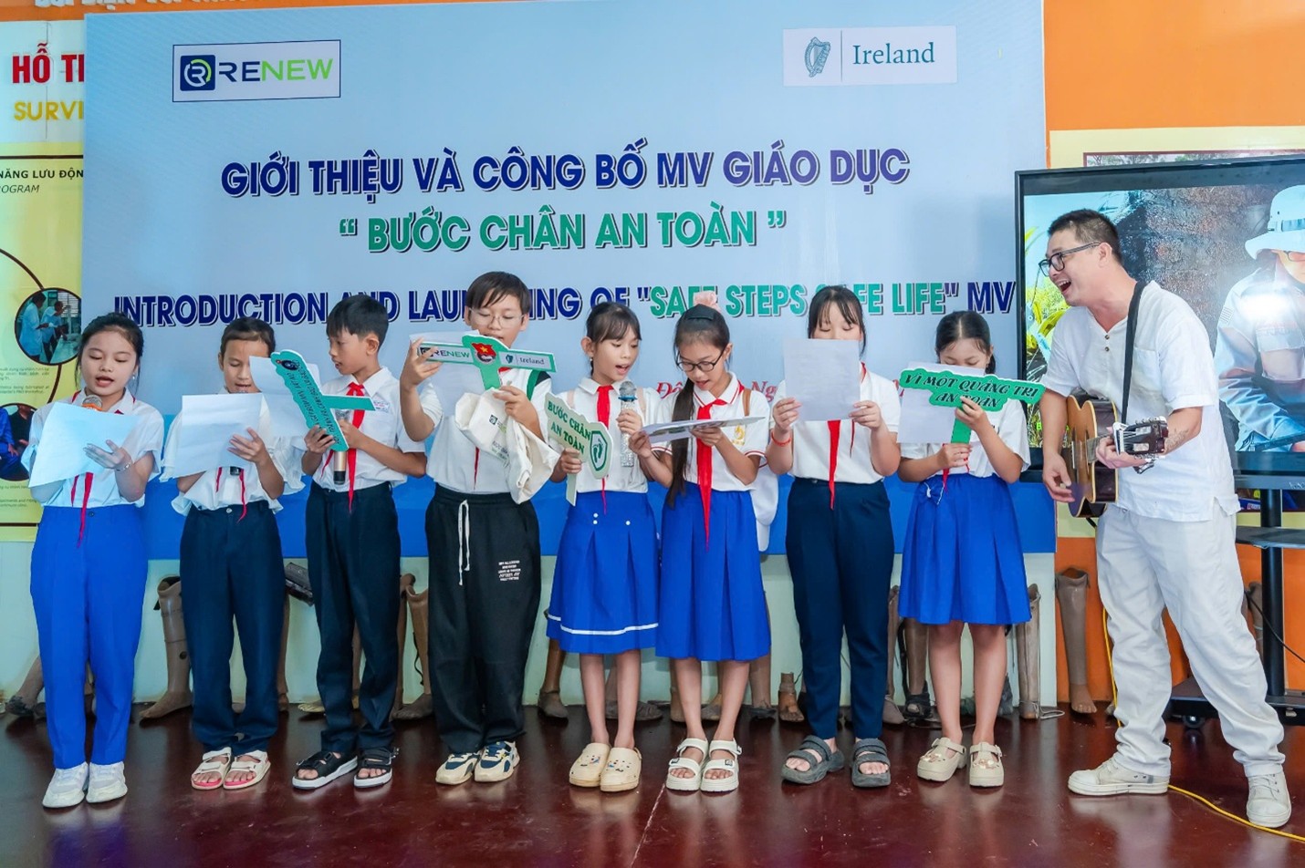 MV “Bước chân An toàn” ra mắt tại Quảng Trị